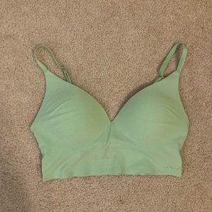 PINK Loungin’ Wireless Push-up Bra